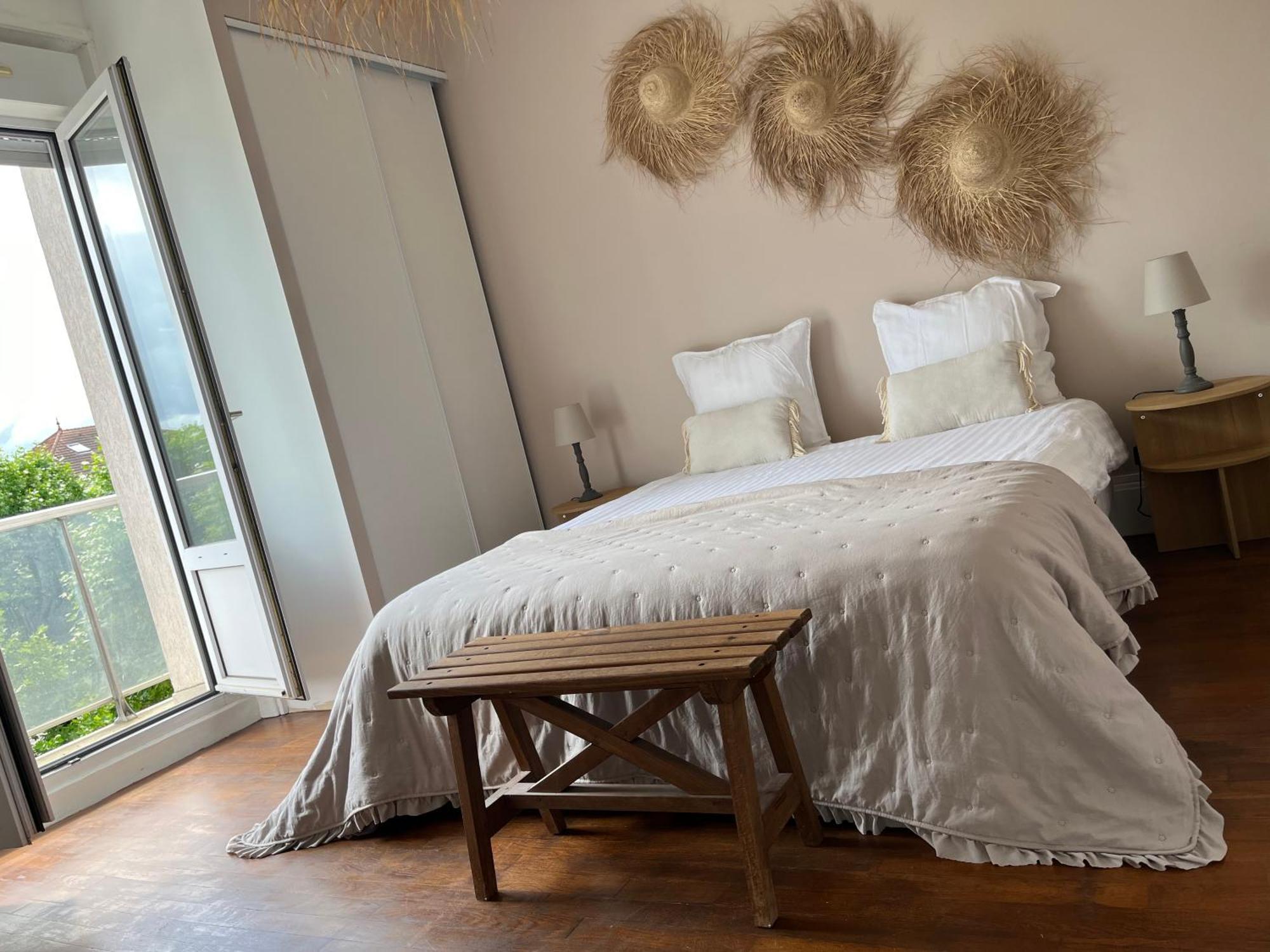 Chez Louisa-Maria Apartment Дижон Екстериор снимка