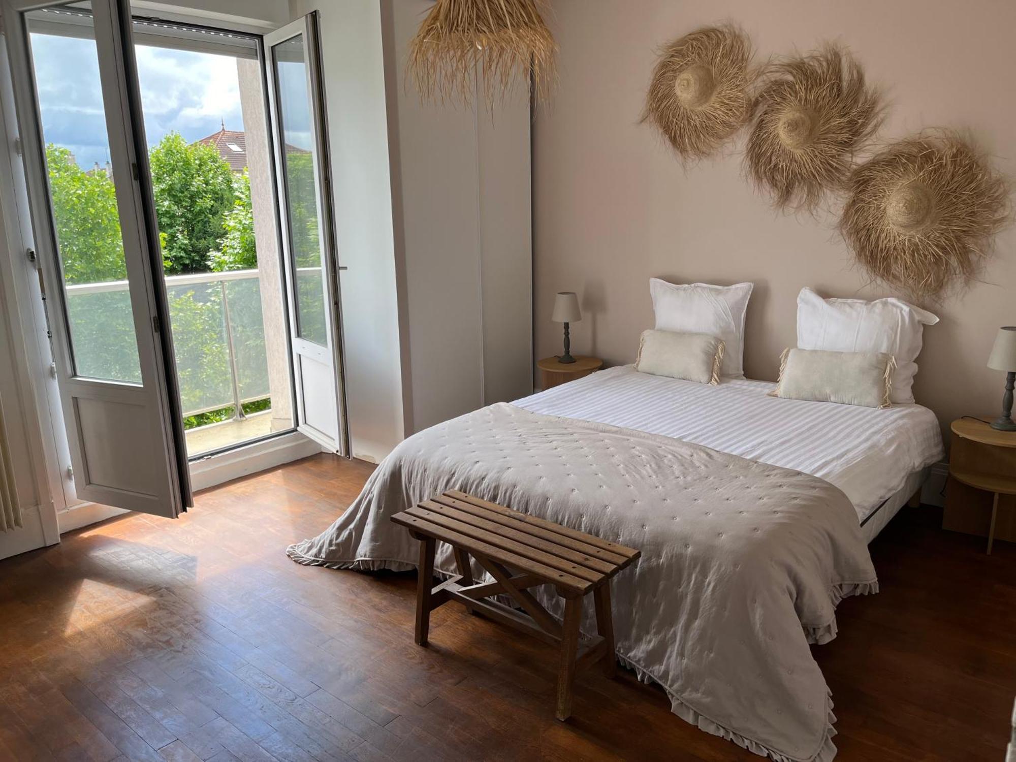 Chez Louisa-Maria Apartment Дижон Екстериор снимка